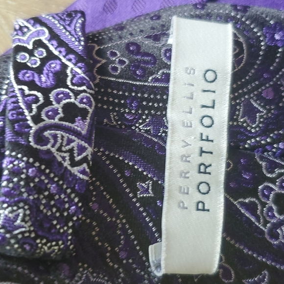 Perry Ellis portfolio necktie - Picture 4 of 8